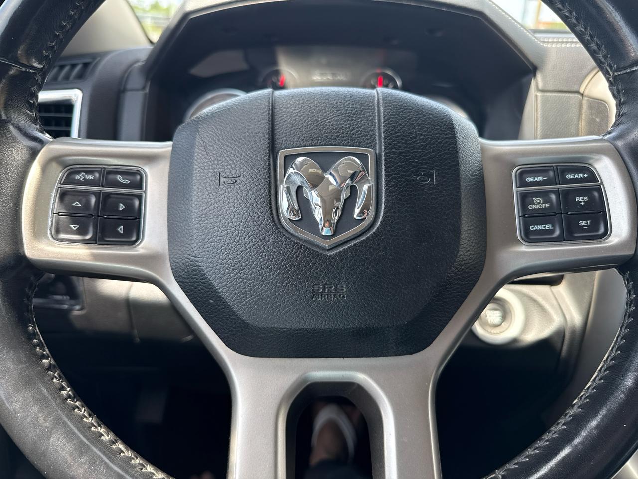 RAM 1500 Laramie 4x4 Crew Cab 5'7" Box 2018
