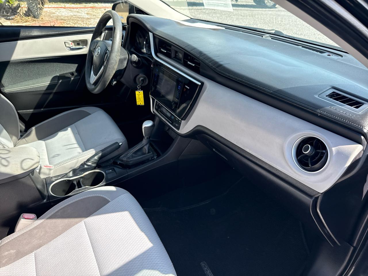 Toyota Corolla 4dr Sedan LE Auto 2017