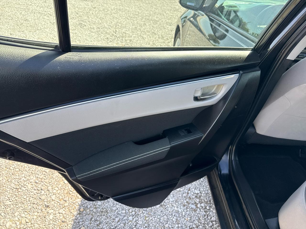Toyota Corolla 4dr Sedan LE Auto 2017