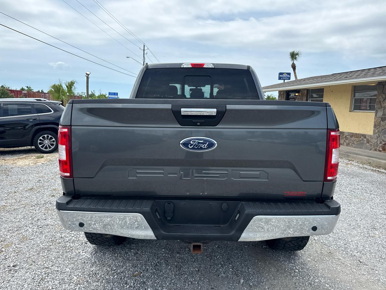 Ford F-150 4WD SuperCrew 139" XLT 2019