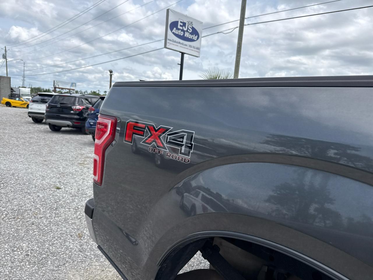 Ford F-150 4WD SuperCrew 139" XLT 2019