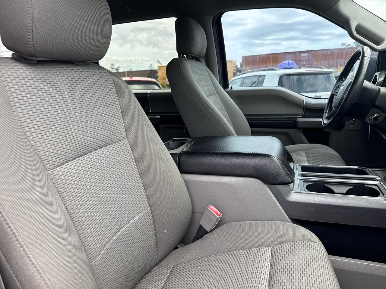 Ford F-150 4WD SuperCrew 139" XLT 2019