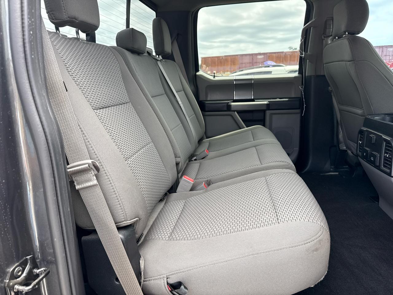 Ford F-150 4WD SuperCrew 139" XLT 2019