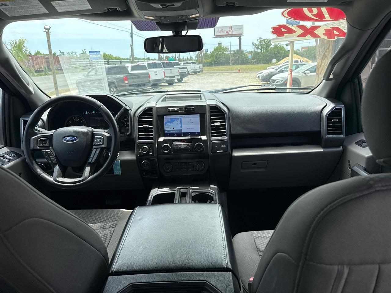 Ford F-150 4WD SuperCrew 139" XLT 2019