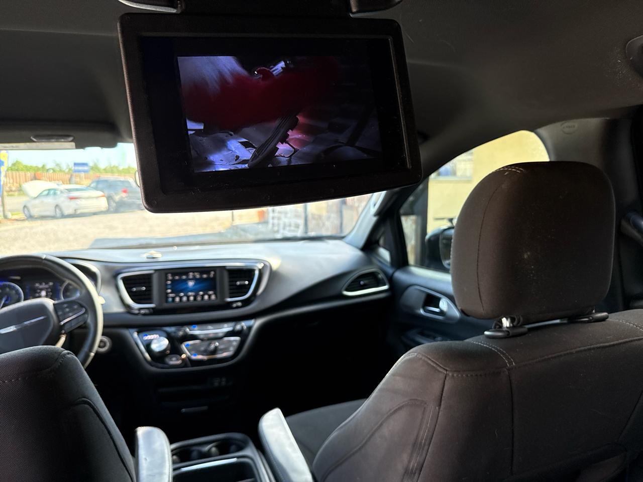 Chrysler Pacifica Touring Plus FWD 2019