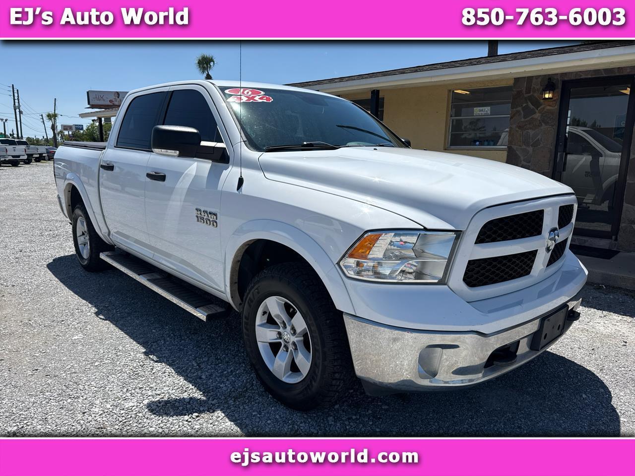 2016 RAM 1500 4WD Crew Cab 140.5" Outdoorsman
