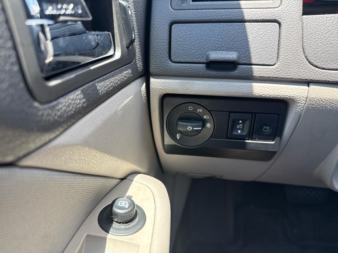 Ford Fusion 4dr Sdn SE FWD 2012
