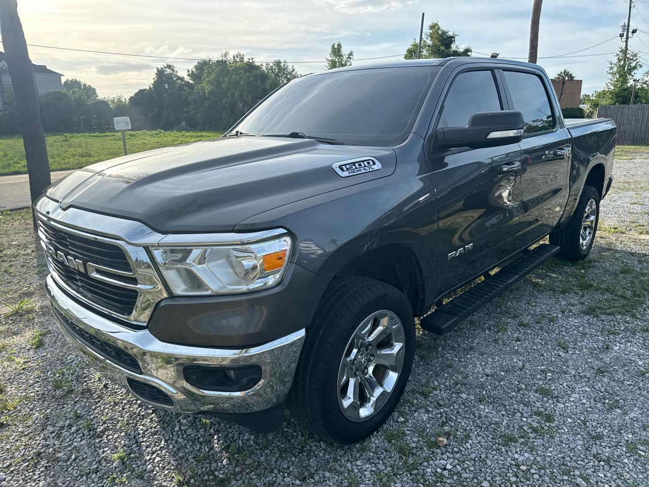 RAM 1500 Big Horn/Lone Star 4x2 Crew Cab 5'7" Box 2019