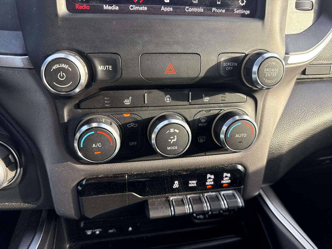 RAM 1500 Big Horn/Lone Star 4x2 Crew Cab 5'7" Box 2019