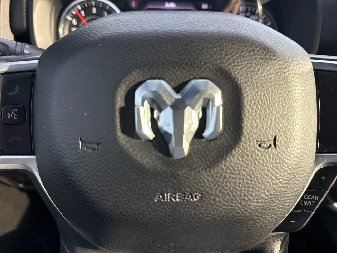 RAM 1500 Big Horn/Lone Star 4x2 Crew Cab 5'7" Box 2019