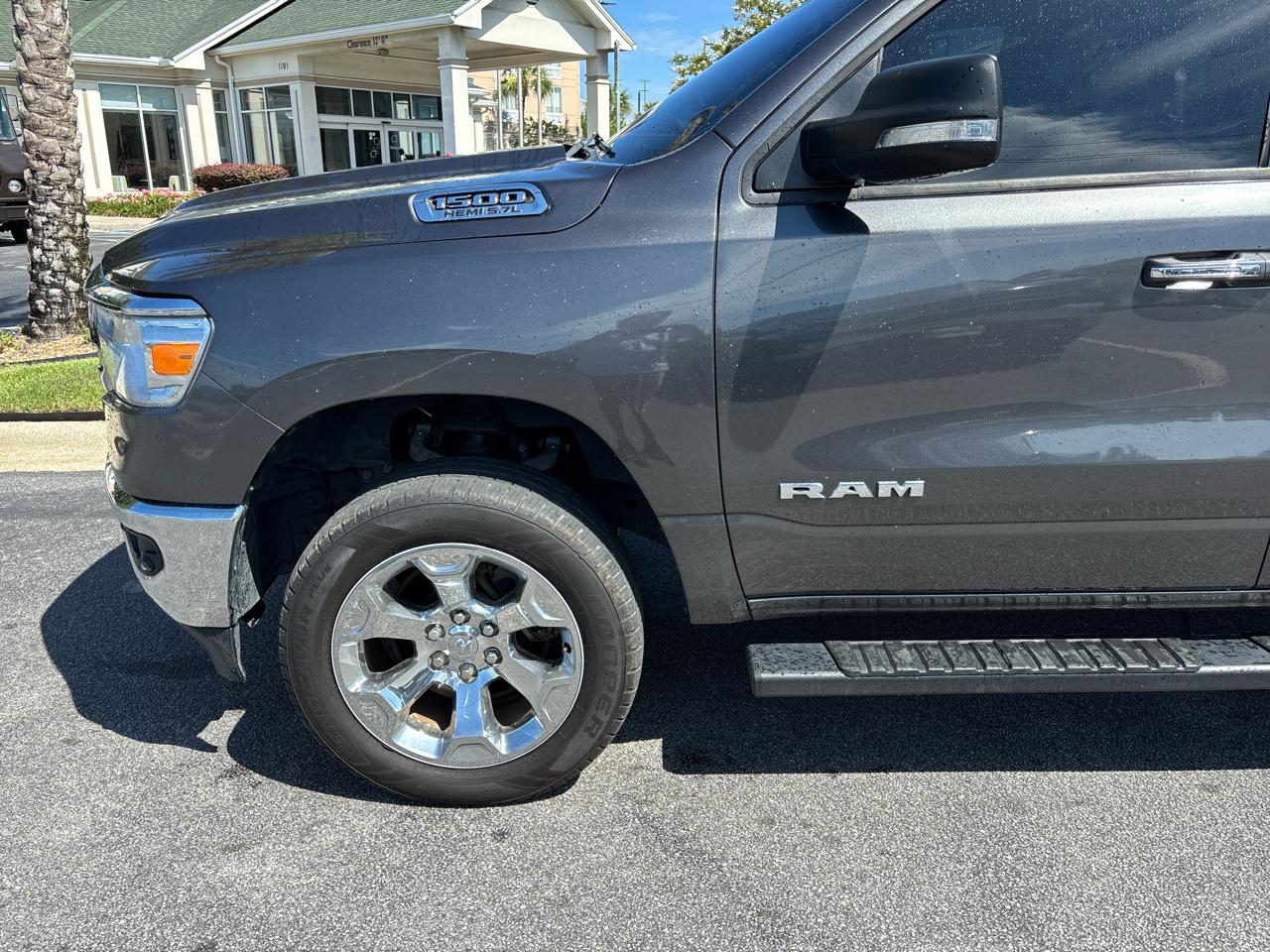 RAM 1500 Big Horn/Lone Star 4x2 Crew Cab 5'7" Box 2019