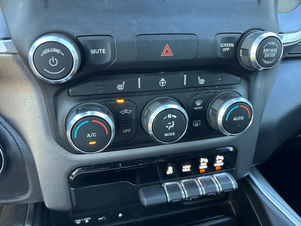 RAM 1500 Big Horn/Lone Star 4x2 Crew Cab 5'7" Box 2019