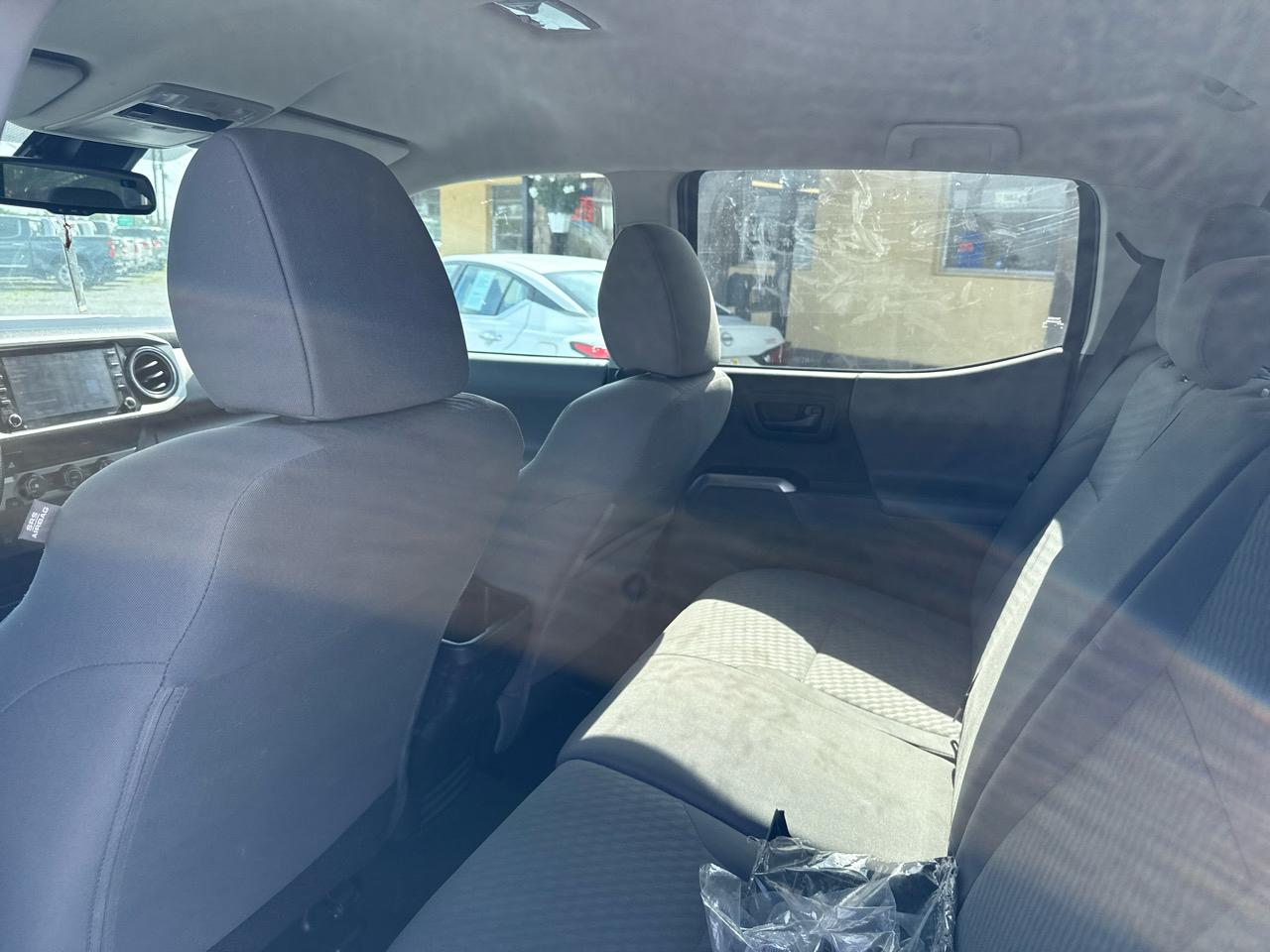 Toyota Tacoma 2WD SR5 Double Cab 5' Bed V6 AT (Natl) 2020
