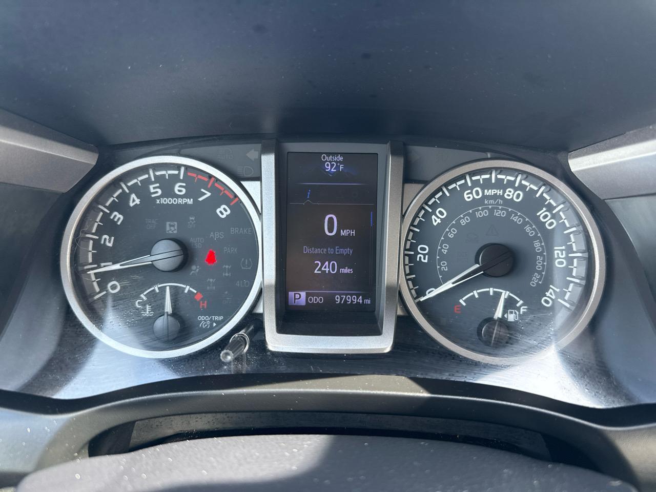 Toyota Tacoma 2WD SR5 Double Cab 5' Bed V6 AT (Natl) 2020