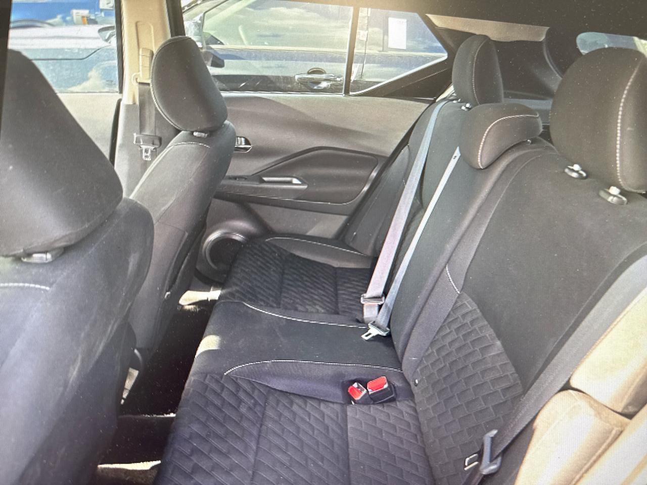 Nissan Kicks SV FWD 2021
