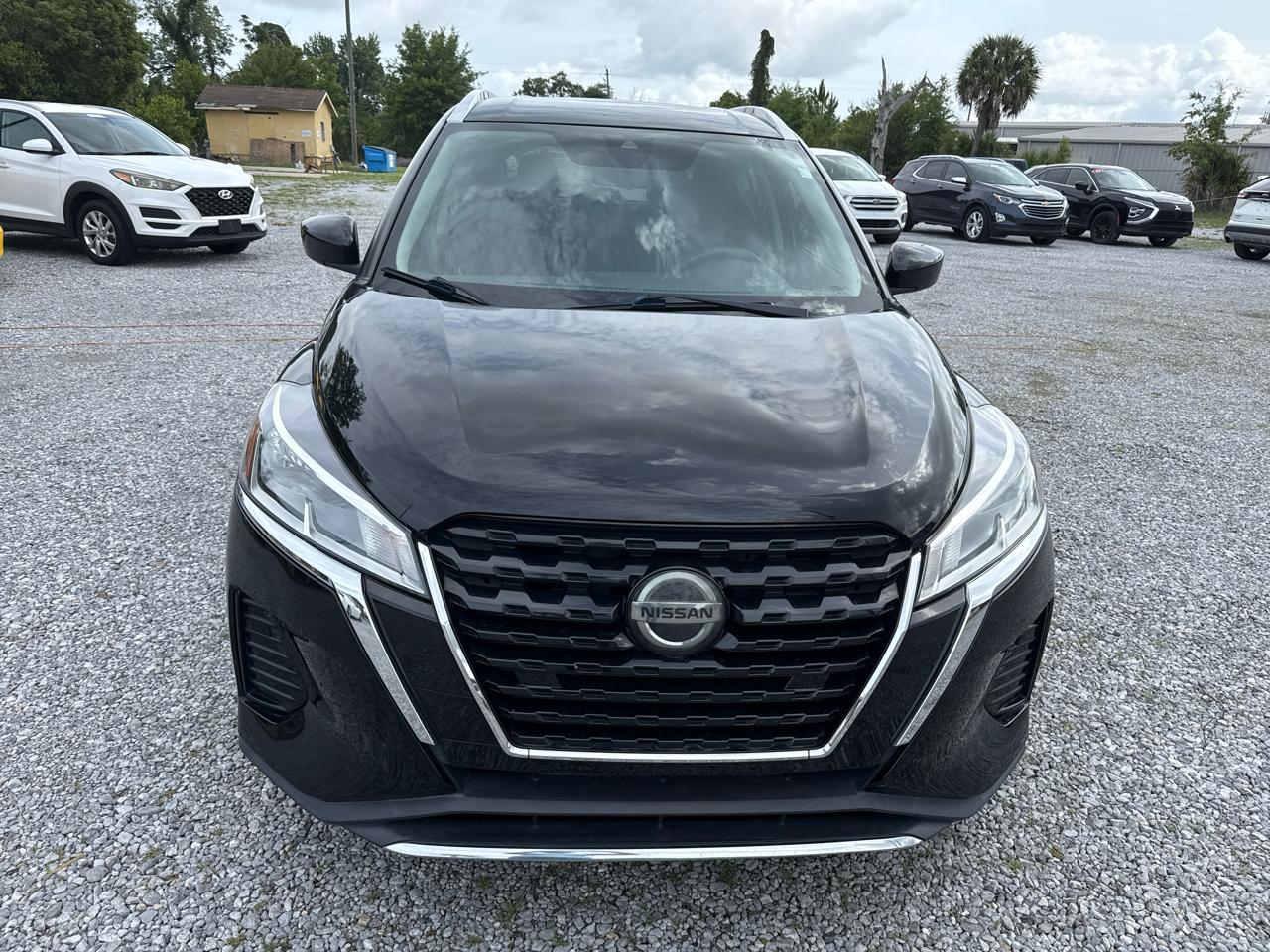 Nissan Kicks SV FWD 2021