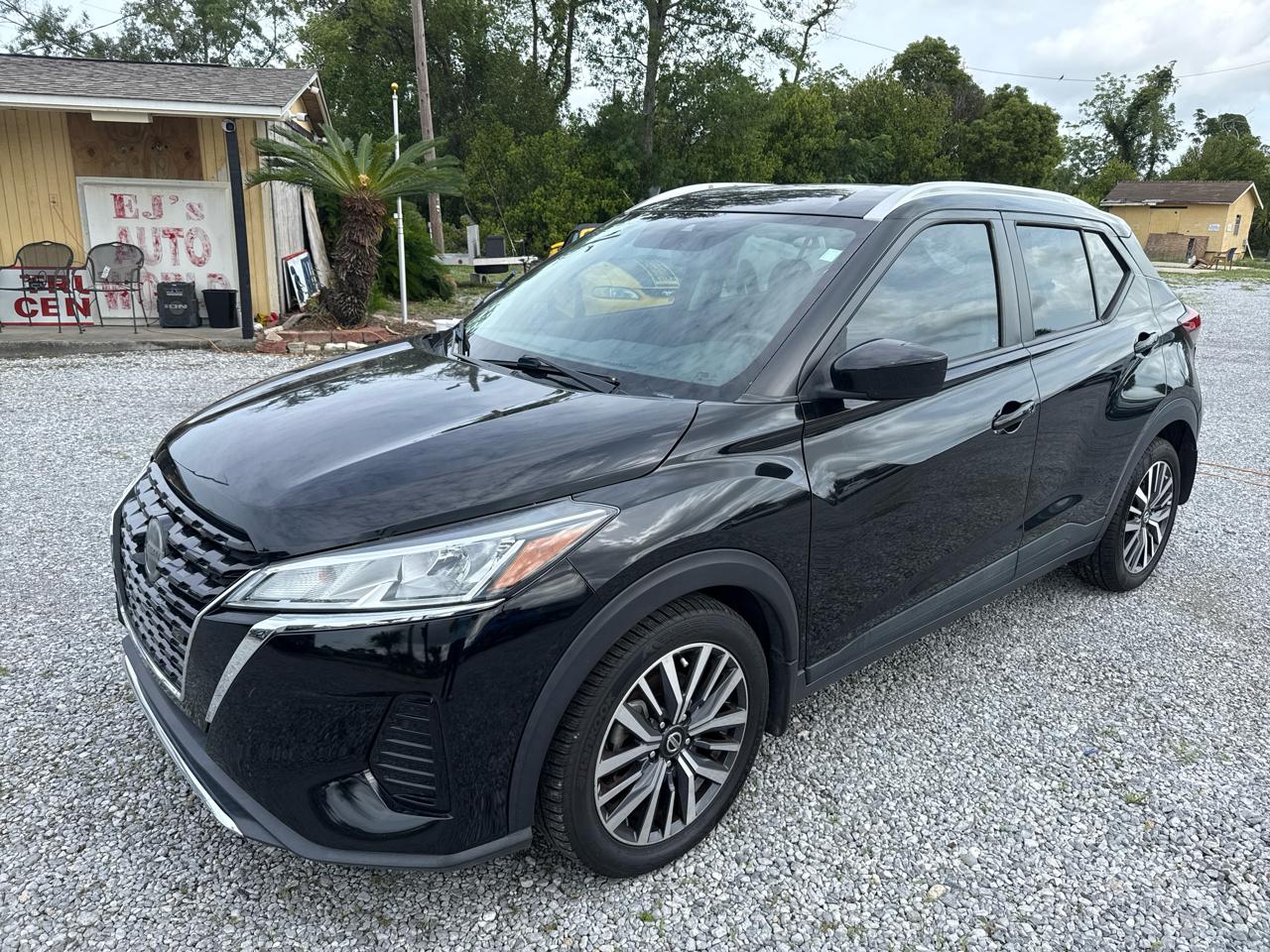 Nissan Kicks SV FWD 2021