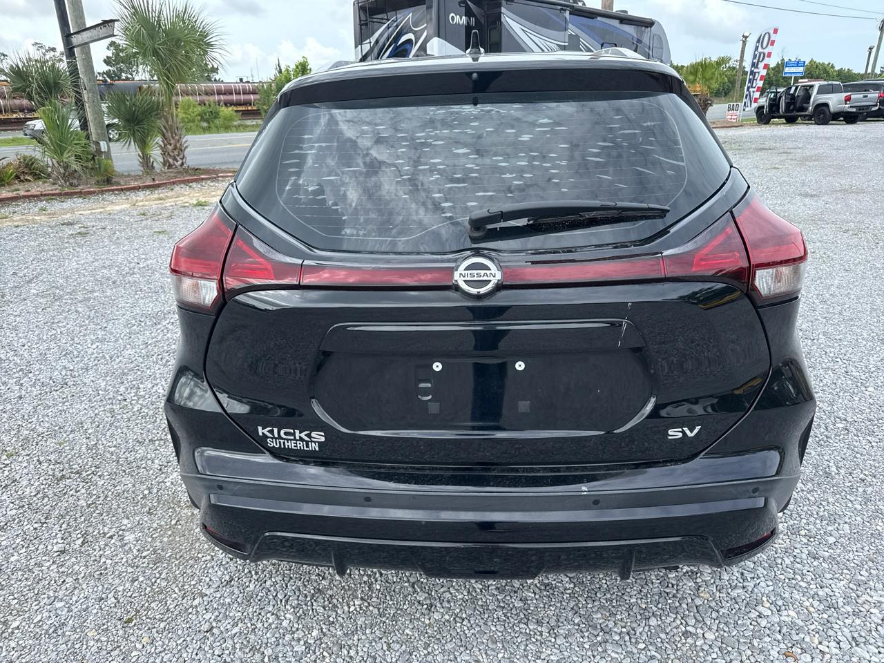 Nissan Kicks SV FWD 2021