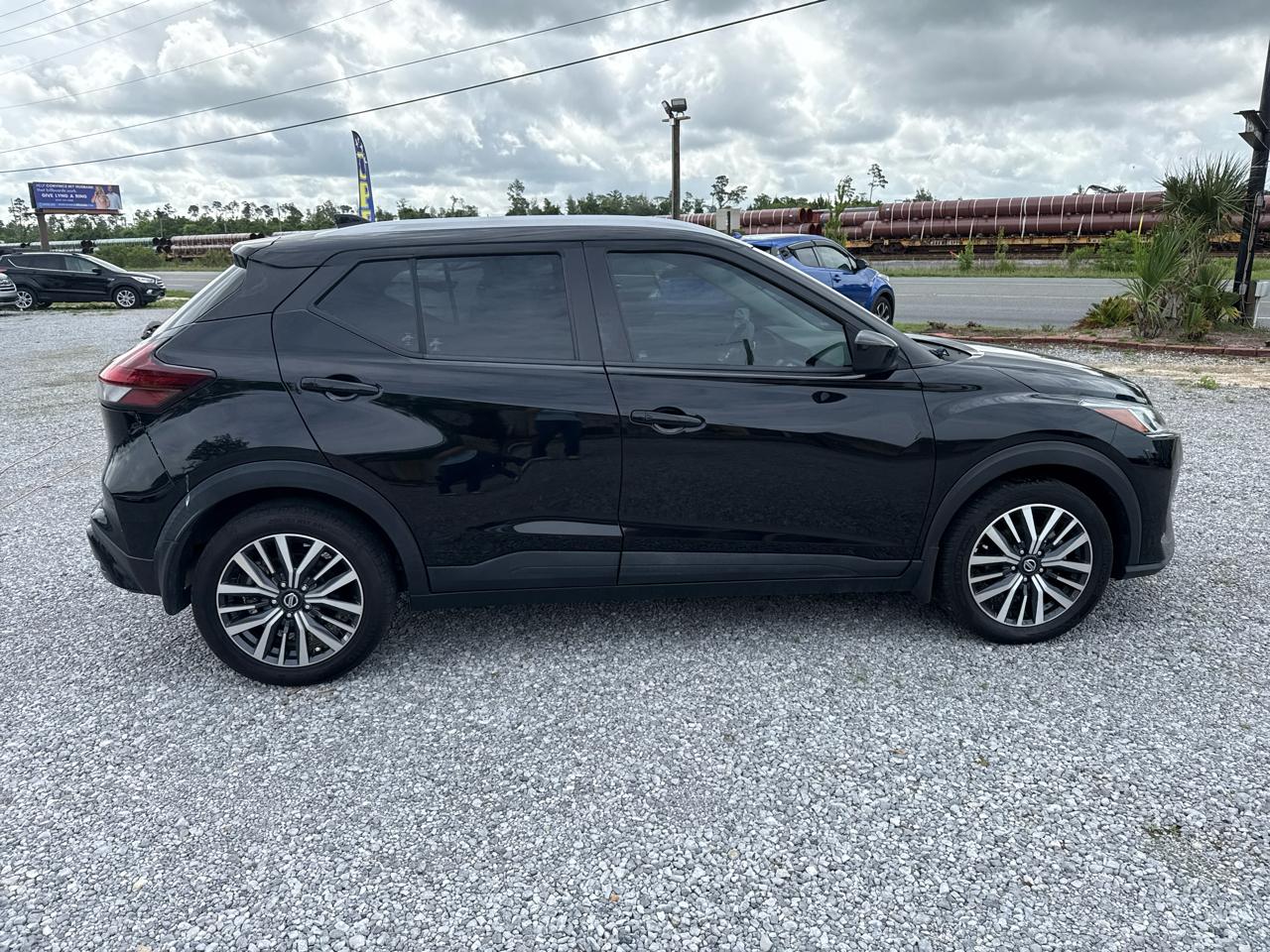 Nissan Kicks SV FWD 2021