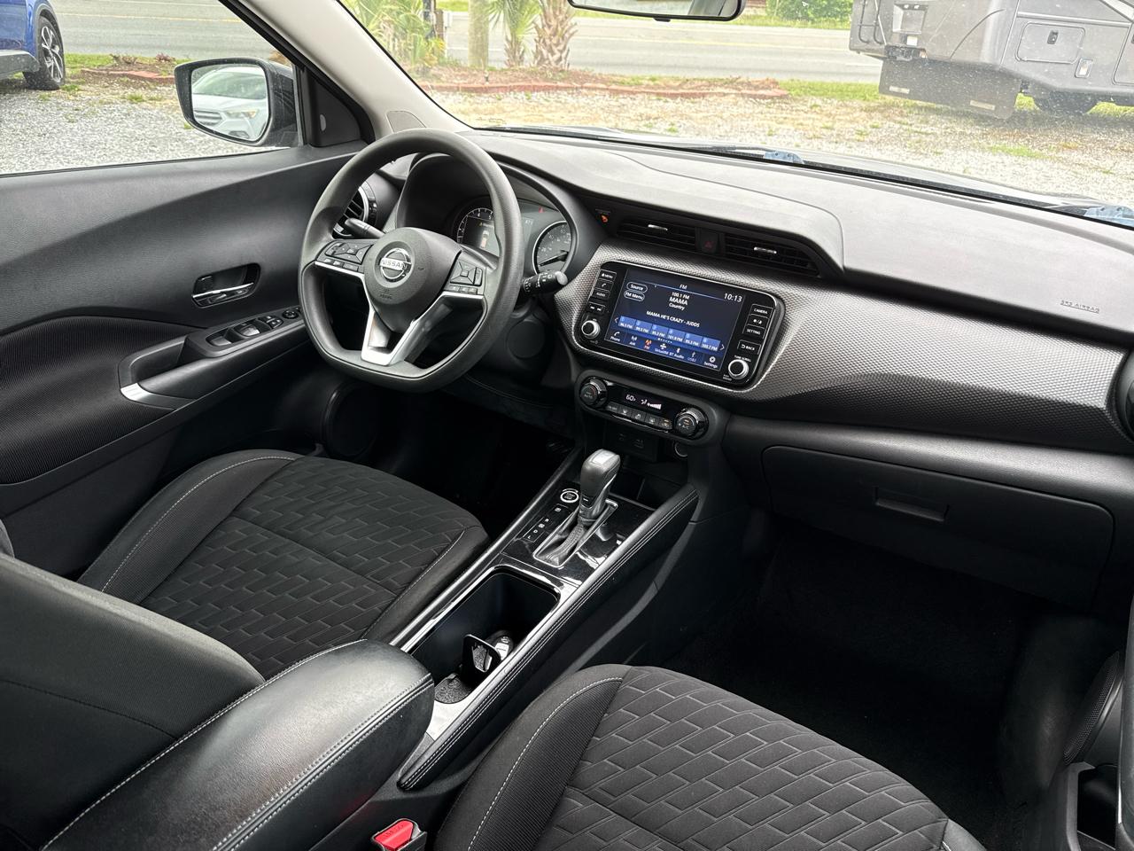 Nissan Kicks SV FWD 2021