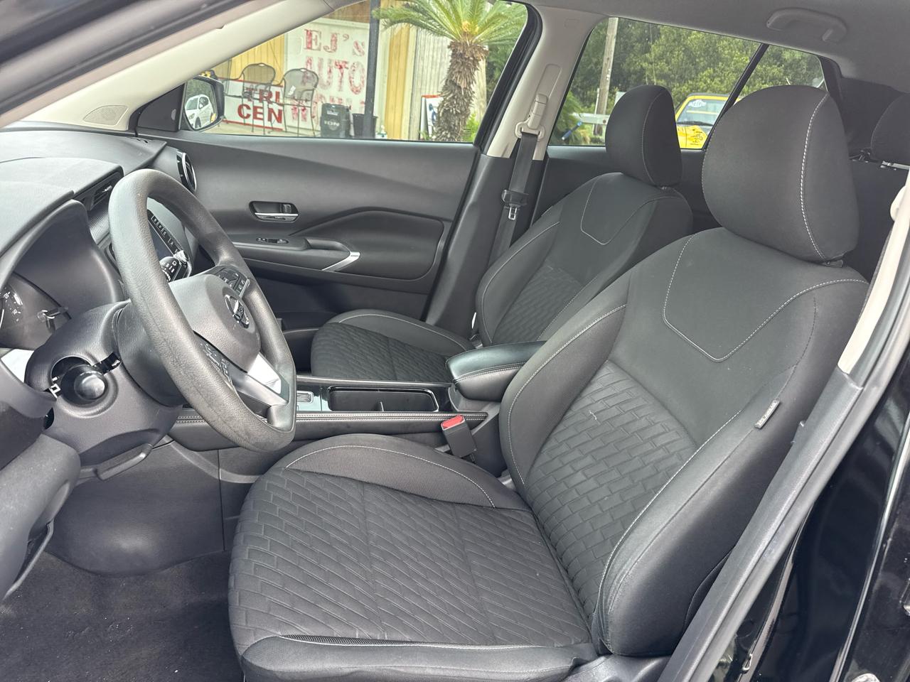 Nissan Kicks SV FWD 2021