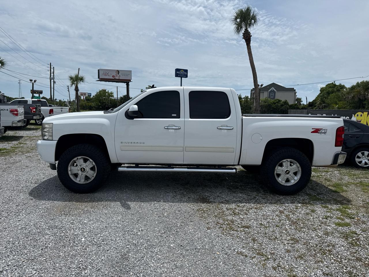 Chevrolet Silverado 1500 4WD Crew Cab 143.5" LTZ 2010