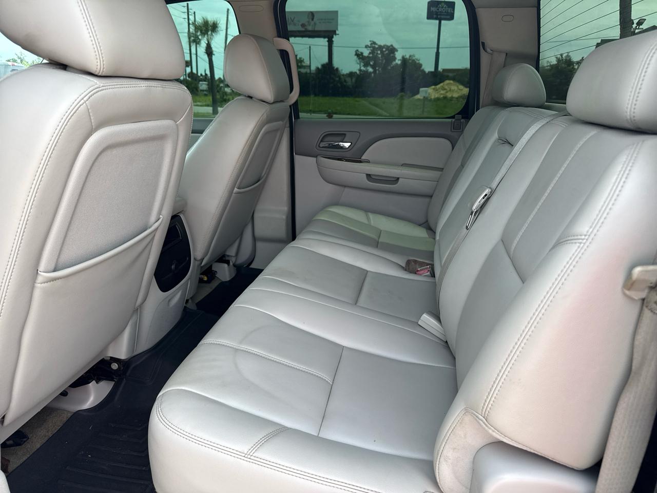 Chevrolet Silverado 1500 4WD Crew Cab 143.5" LTZ 2010