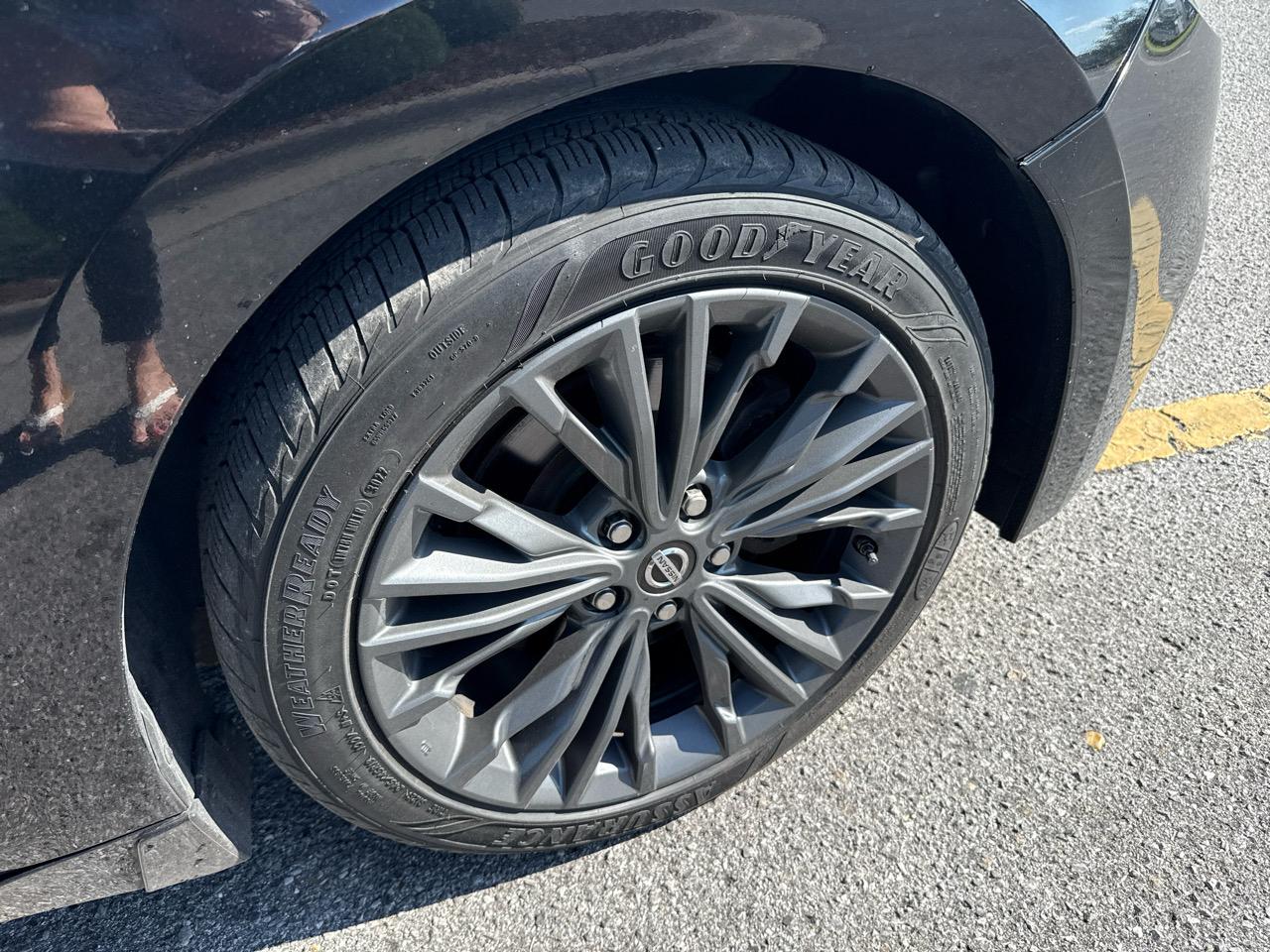 Nissan Maxima 4dr Sdn 3.5 Platinum 2016