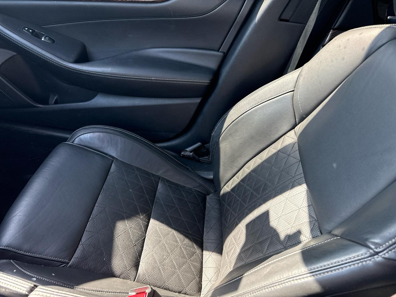 Nissan Maxima 4dr Sdn 3.5 Platinum 2016