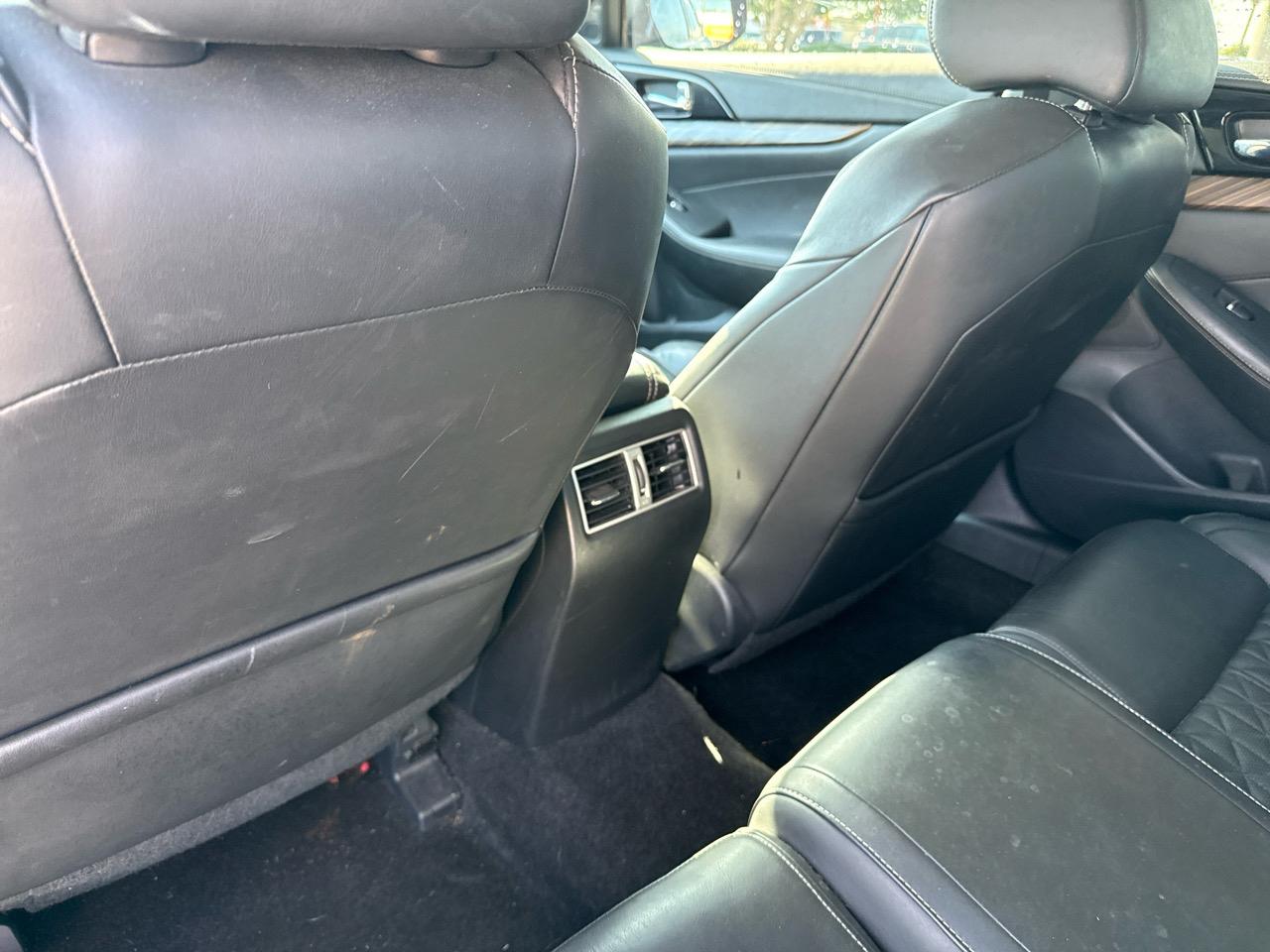 Nissan Maxima 4dr Sdn 3.5 Platinum 2016