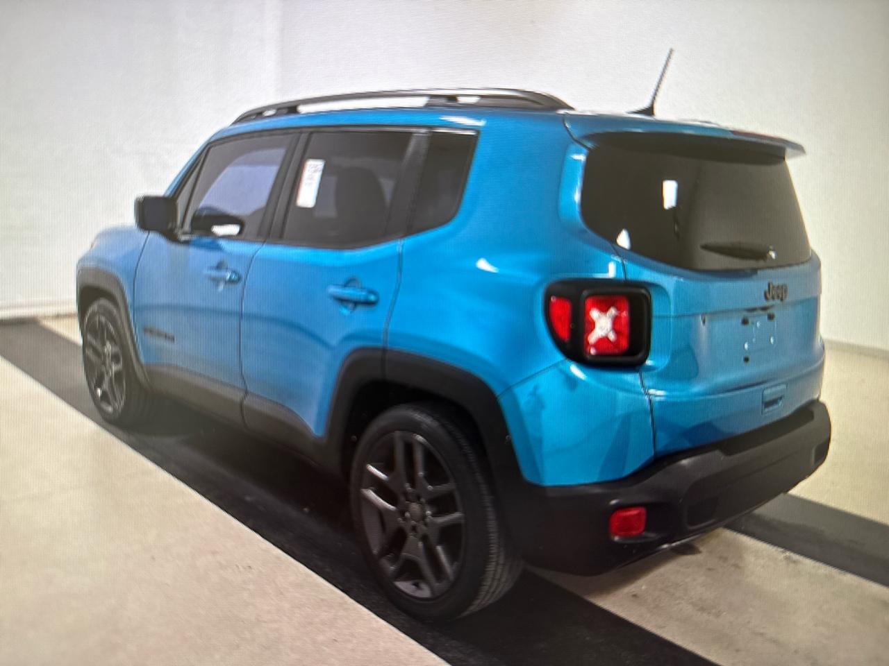 Jeep Renegade Latitude FWD 2021