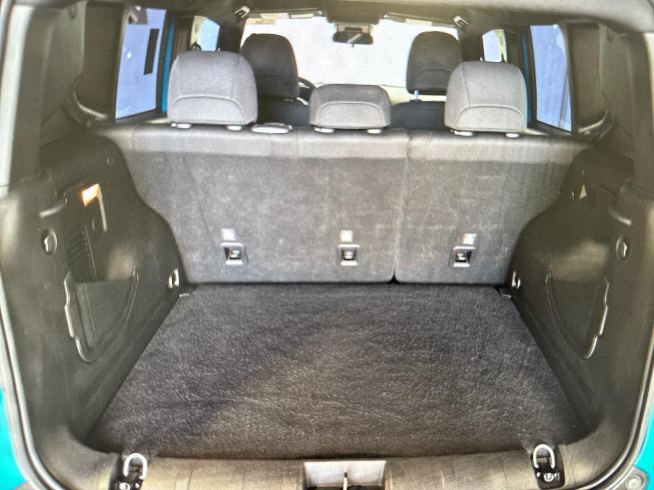 Jeep Renegade Latitude FWD 2021