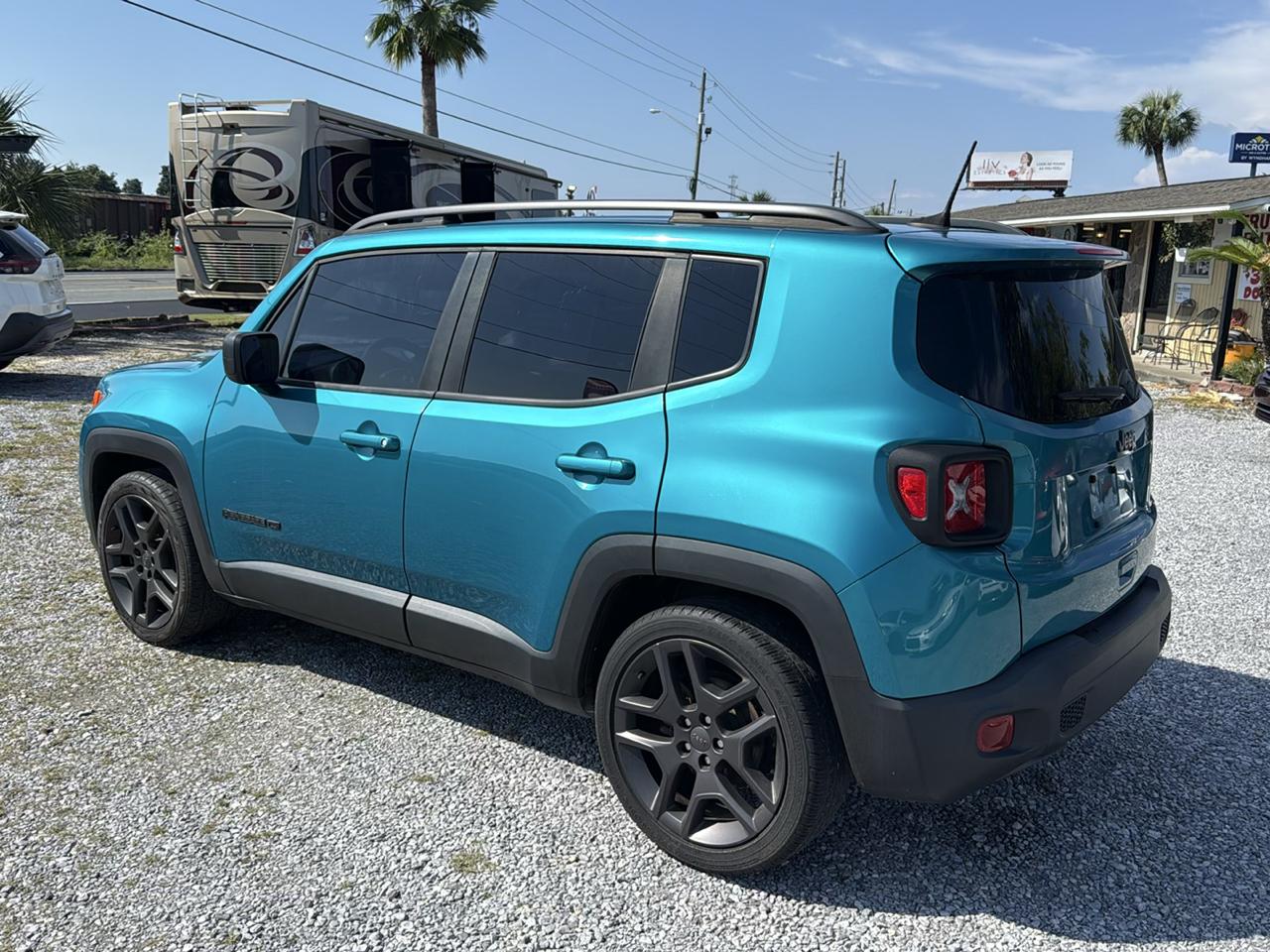 Jeep Renegade Latitude FWD 2021