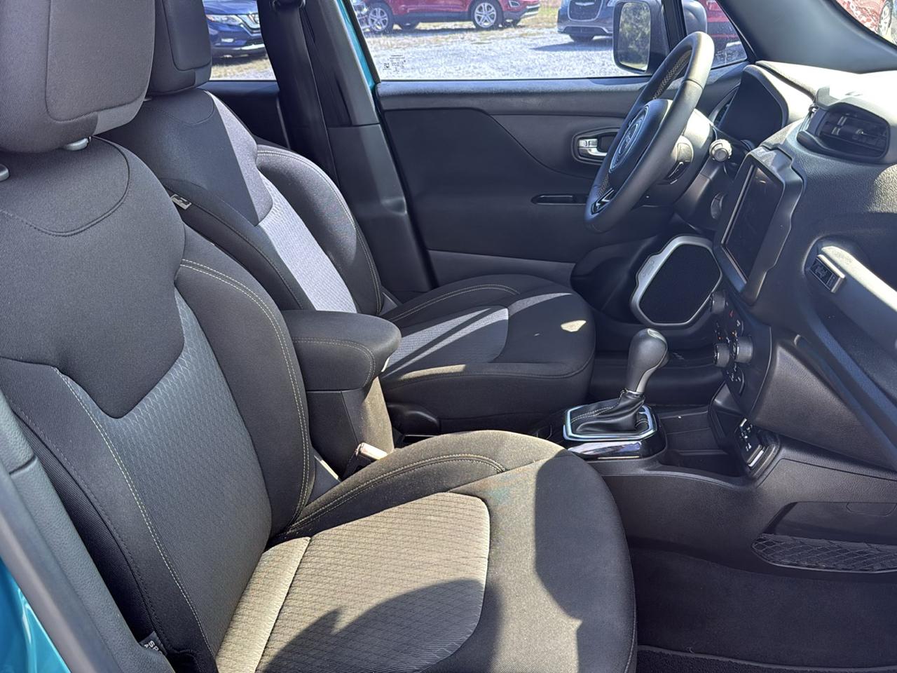 Jeep Renegade Latitude FWD 2021