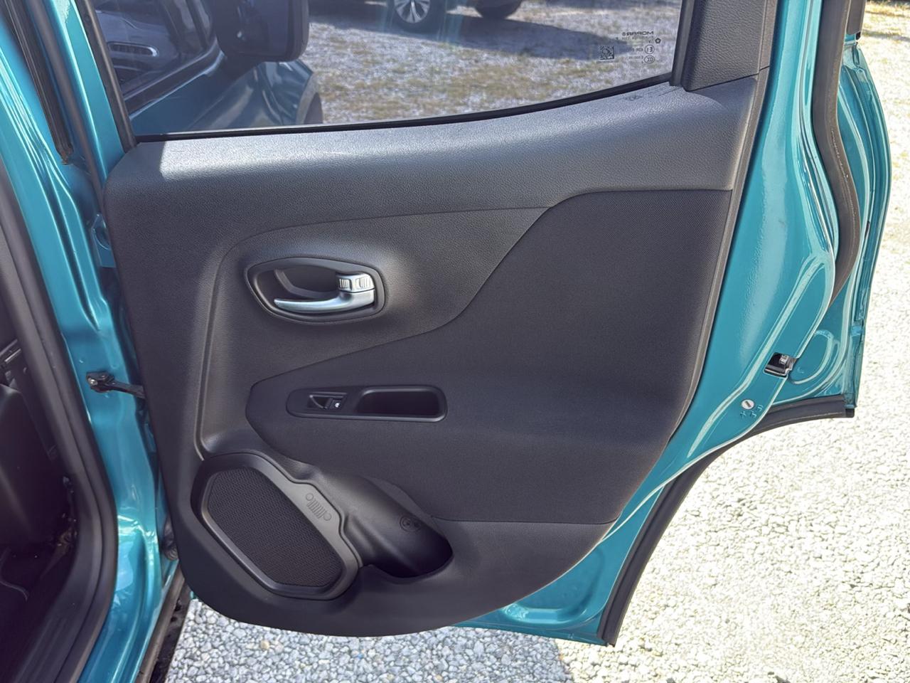 Jeep Renegade Latitude FWD 2021
