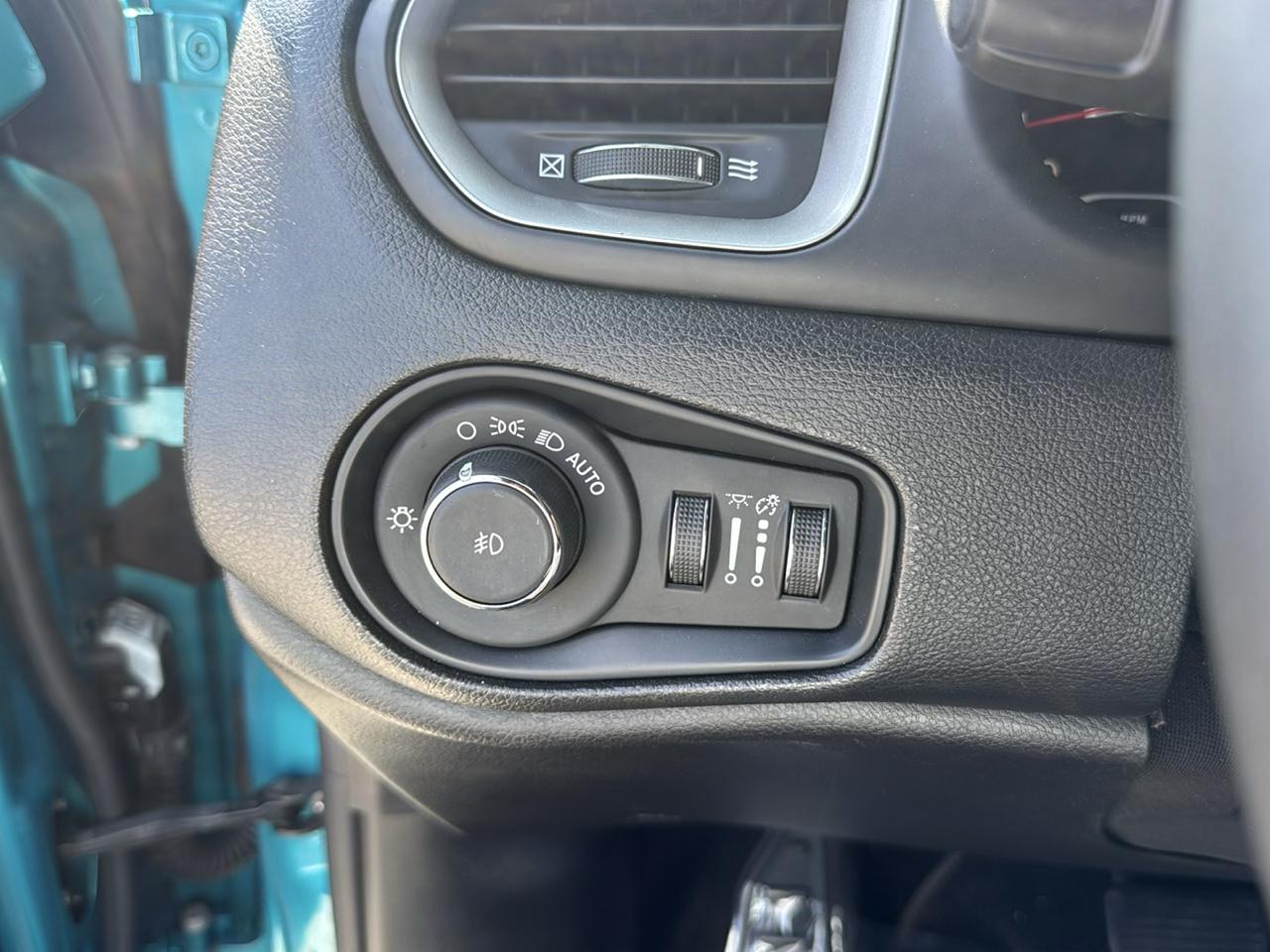 Jeep Renegade Latitude FWD 2021