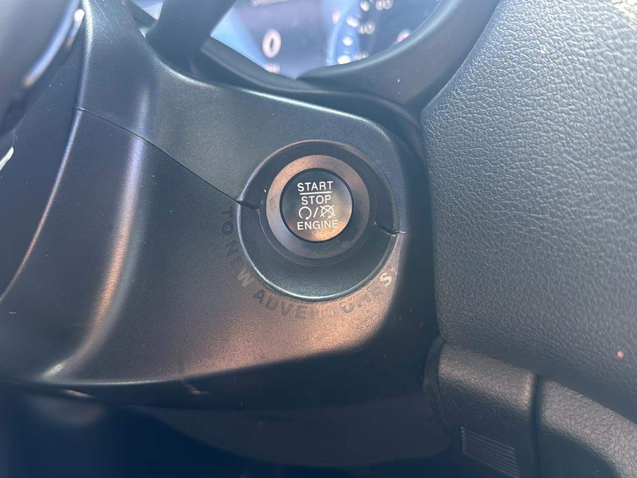 Jeep Renegade Latitude FWD 2021