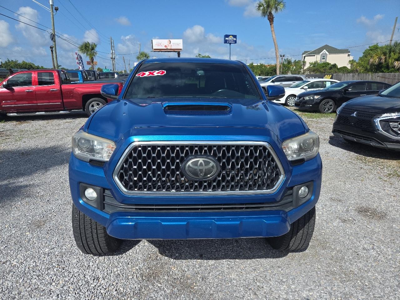 Toyota Tacoma TRD Off Road Double Cab 5' Bed V6 4x4 MT (Natl) 2018