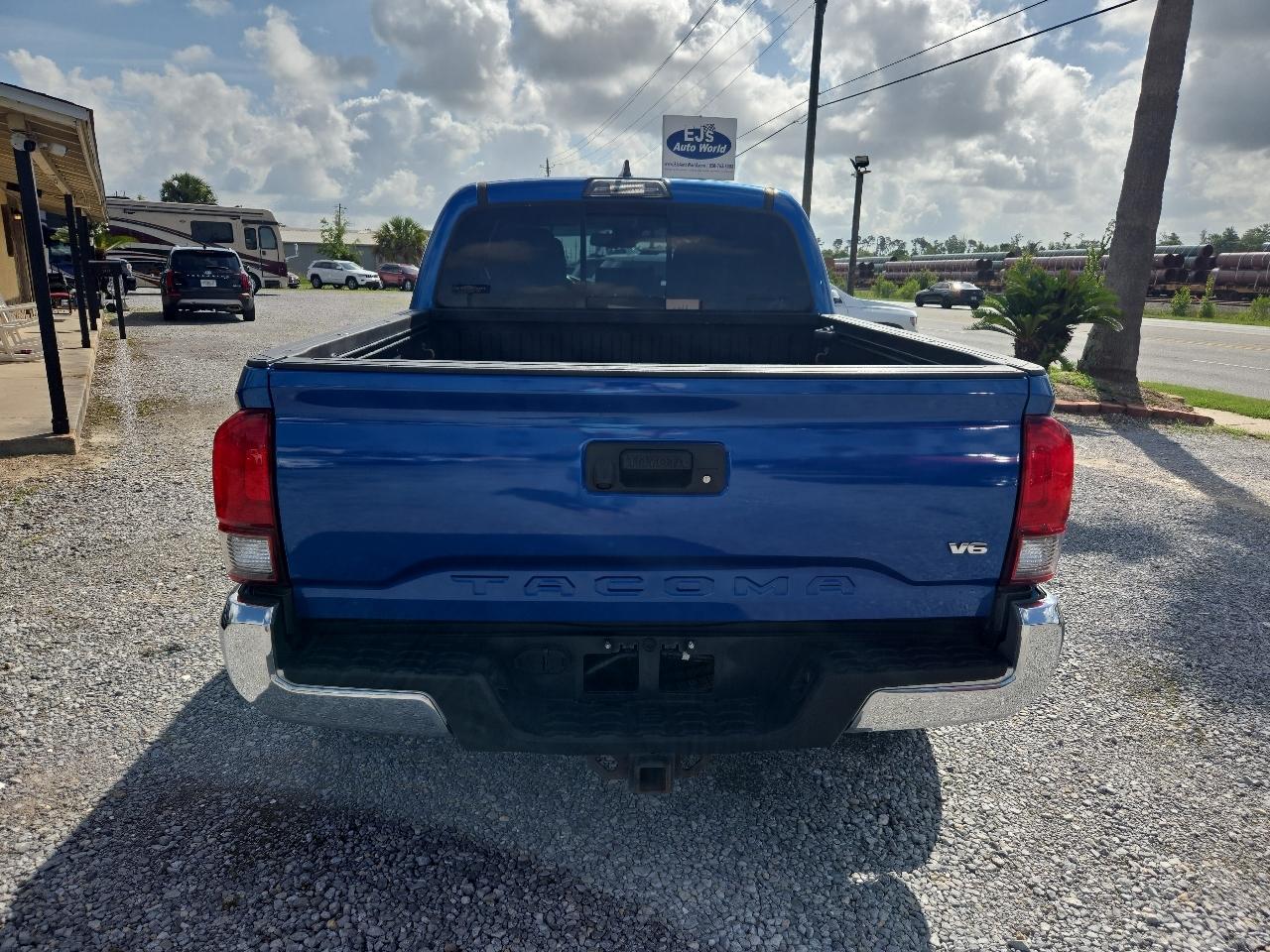 Toyota Tacoma TRD Off Road Double Cab 5' Bed V6 4x4 MT (Natl) 2018