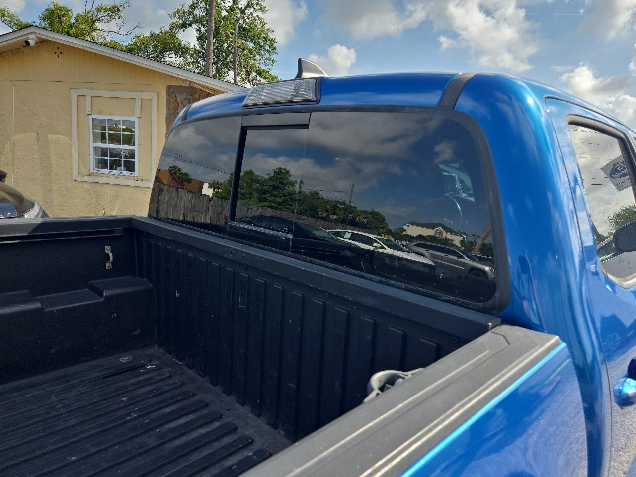 Toyota Tacoma TRD Off Road Double Cab 5' Bed V6 4x4 MT (Natl) 2018