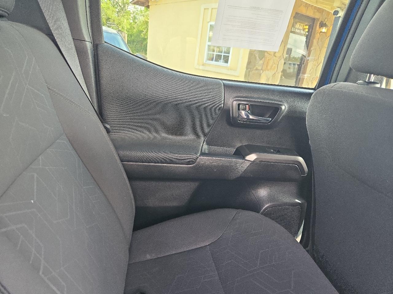 Toyota Tacoma TRD Off Road Double Cab 5' Bed V6 4x4 MT (Natl) 2018