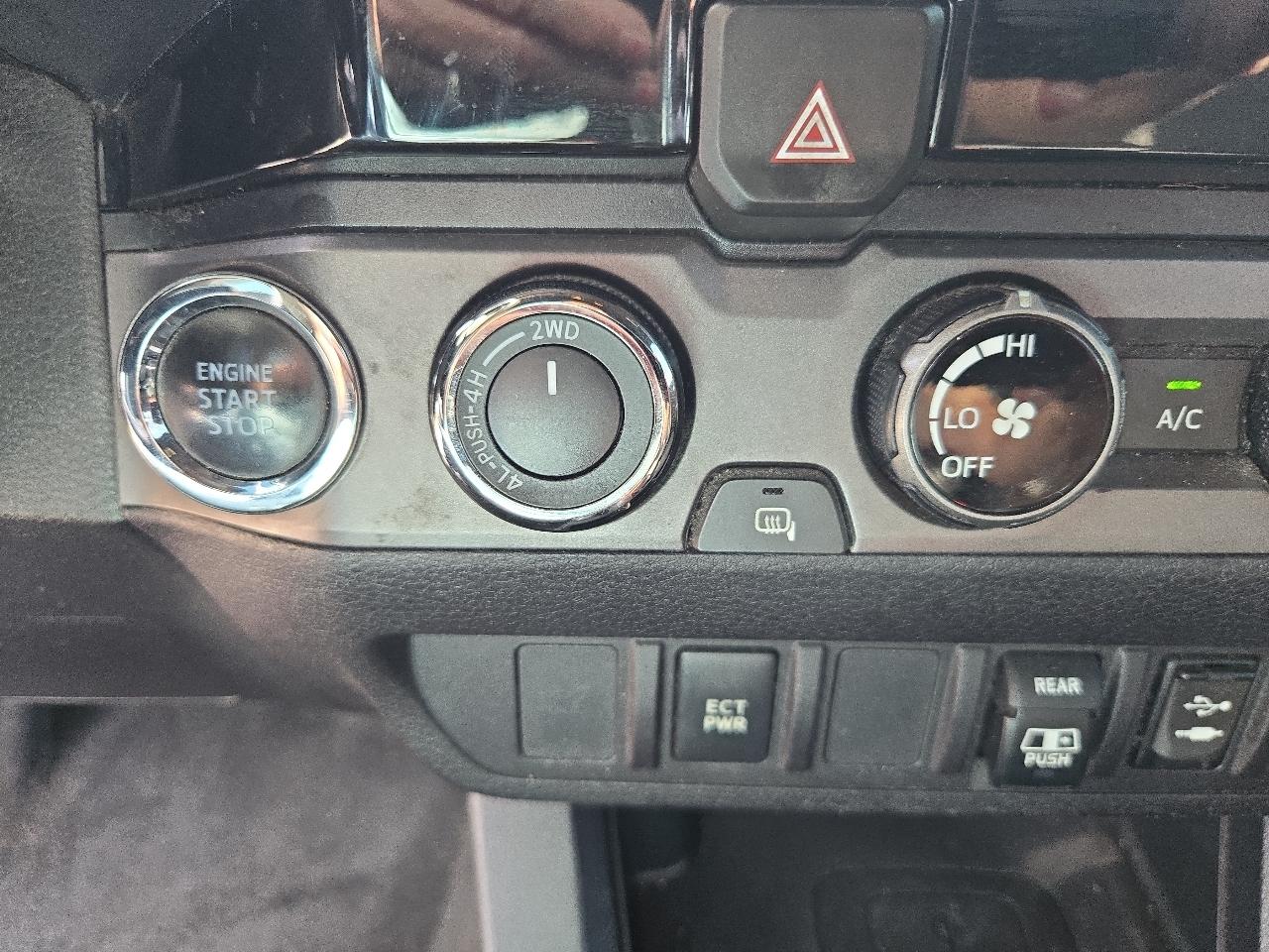 Toyota Tacoma TRD Off Road Double Cab 5' Bed V6 4x4 MT (Natl) 2018