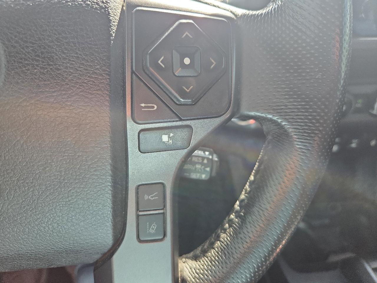 Toyota Tacoma TRD Off Road Double Cab 5' Bed V6 4x4 MT (Natl) 2018