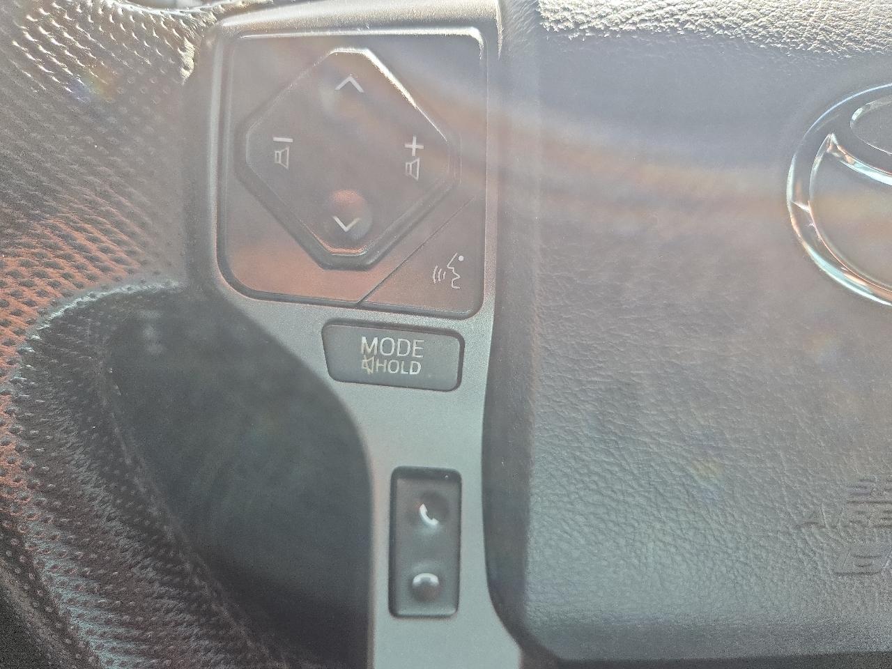 Toyota Tacoma TRD Off Road Double Cab 5' Bed V6 4x4 MT (Natl) 2018