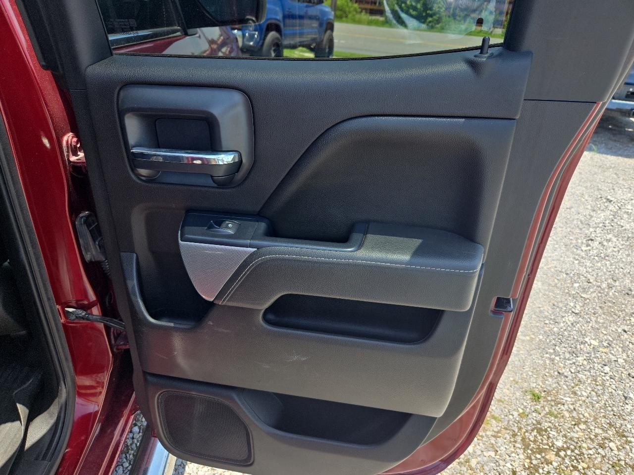 Chevrolet Silverado 1500 4WD Double Cab 143.5" LTZ w/2LZ 2017