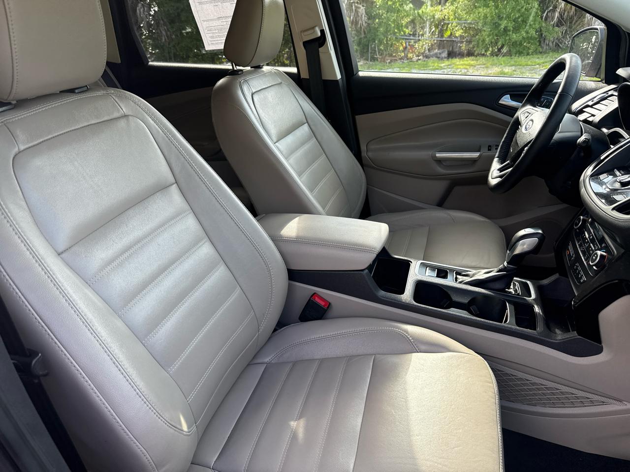Ford Escape Titanium FWD 2019