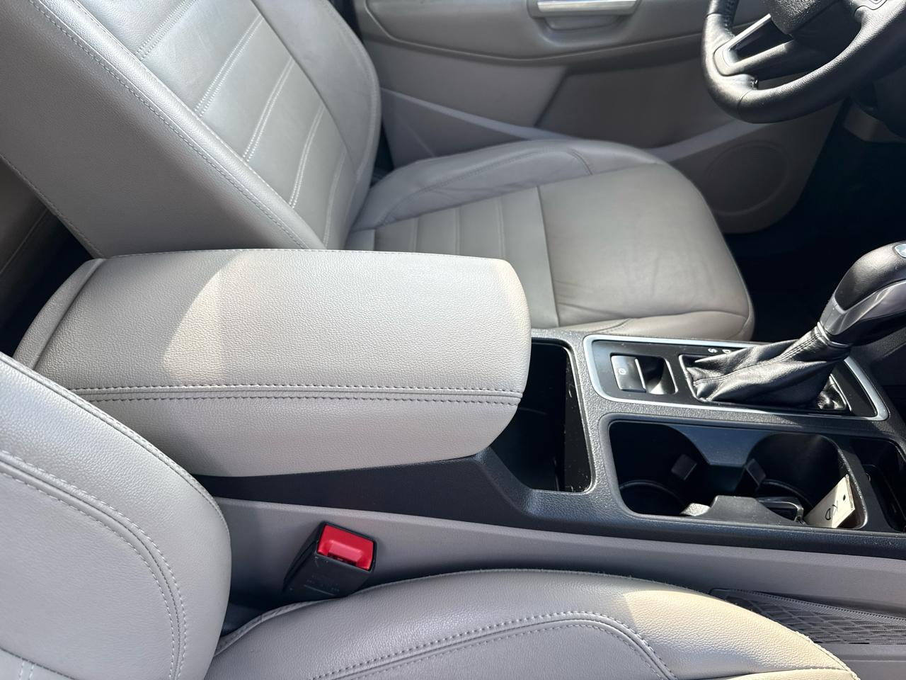 Ford Escape Titanium FWD 2019