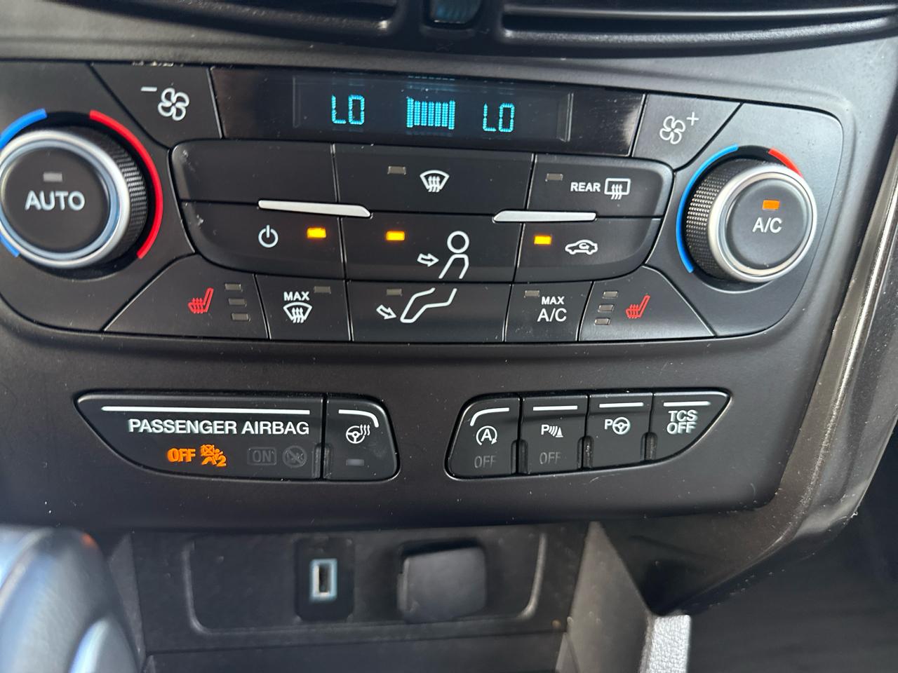Ford Escape Titanium FWD 2019