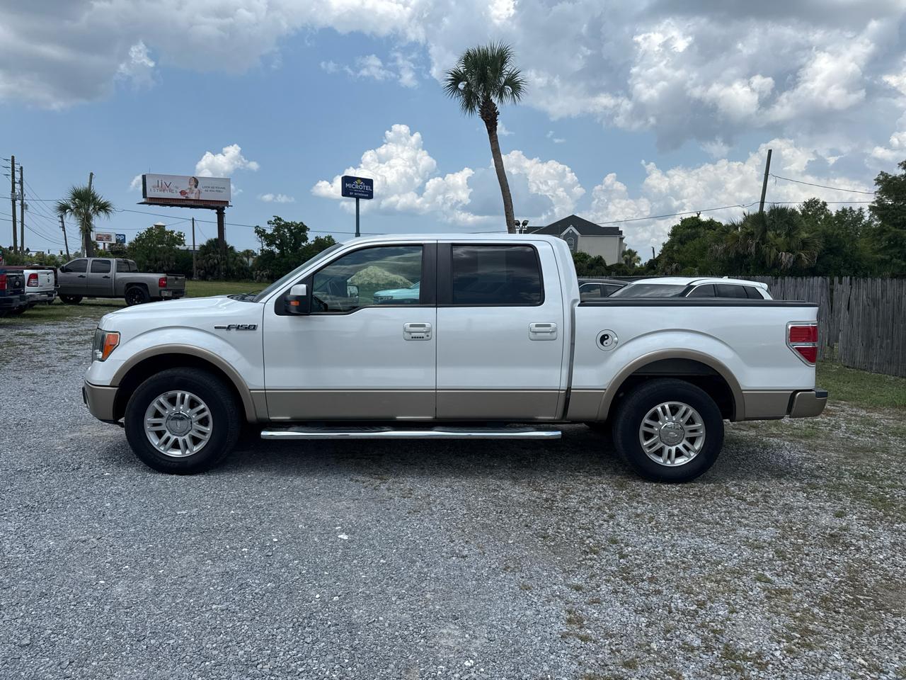 Ford F-150 2WD SuperCrew 145" Lariat 2012