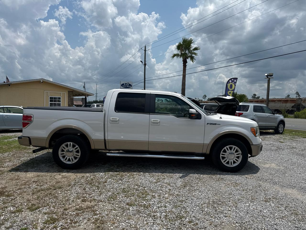 Ford F-150 2WD SuperCrew 145" Lariat 2012